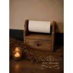 Landelijke houten keukenrolhouder met lade
