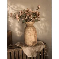 Oude houten Nepalese pot