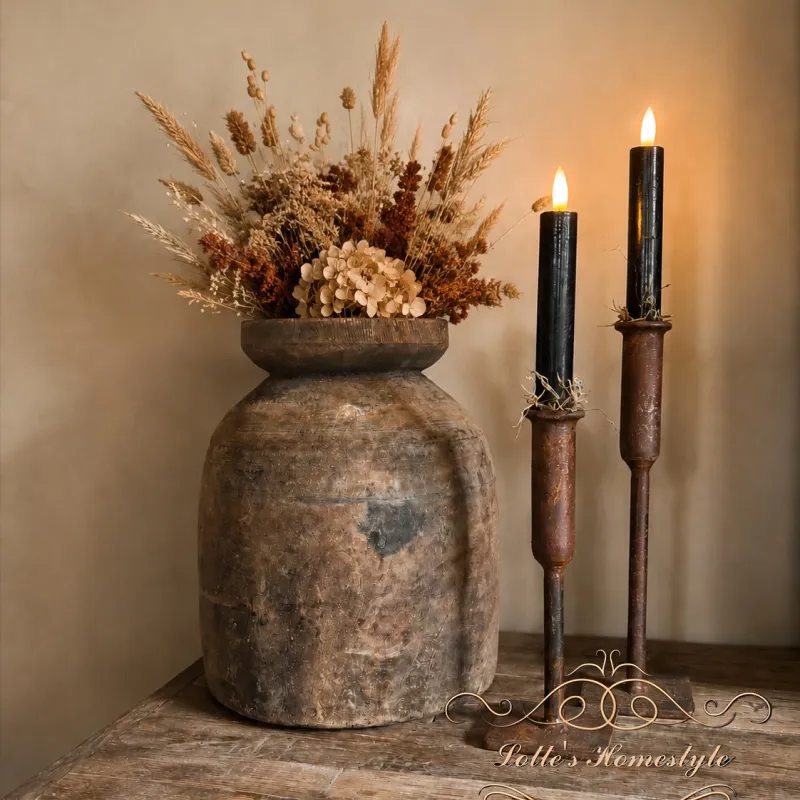 Oude Nepalese pot – 29 cm hoog × Ø 18 cm