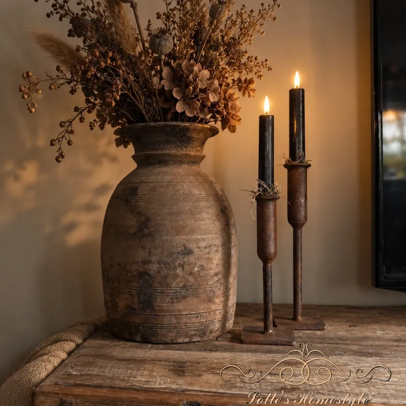 Oude Nepalese pot – 32 cm hoog × Ø 17 cm