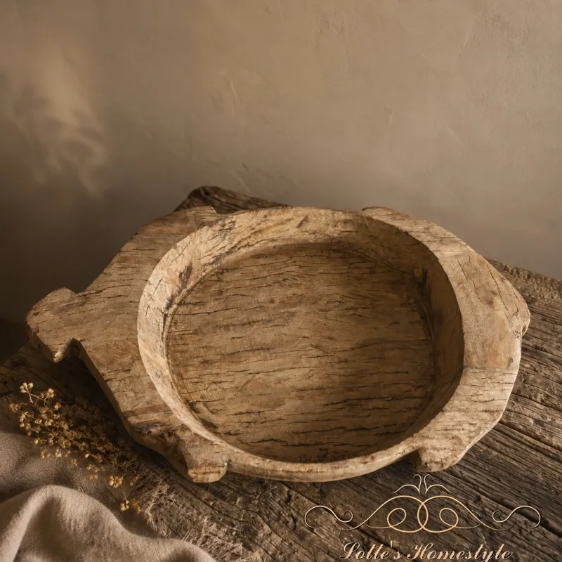Oude houten chapati schaal