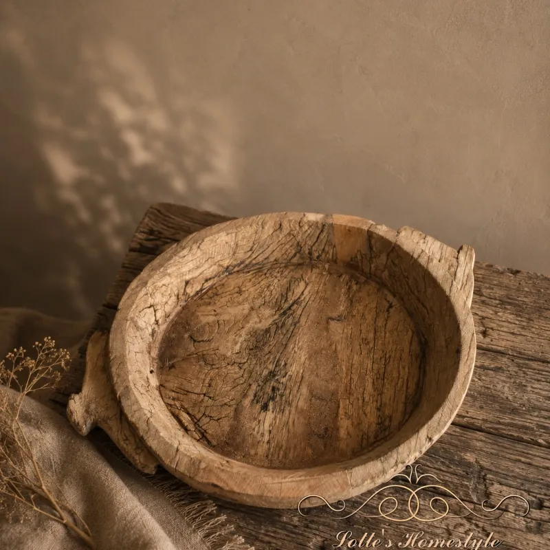 Oude houten chapati schaal